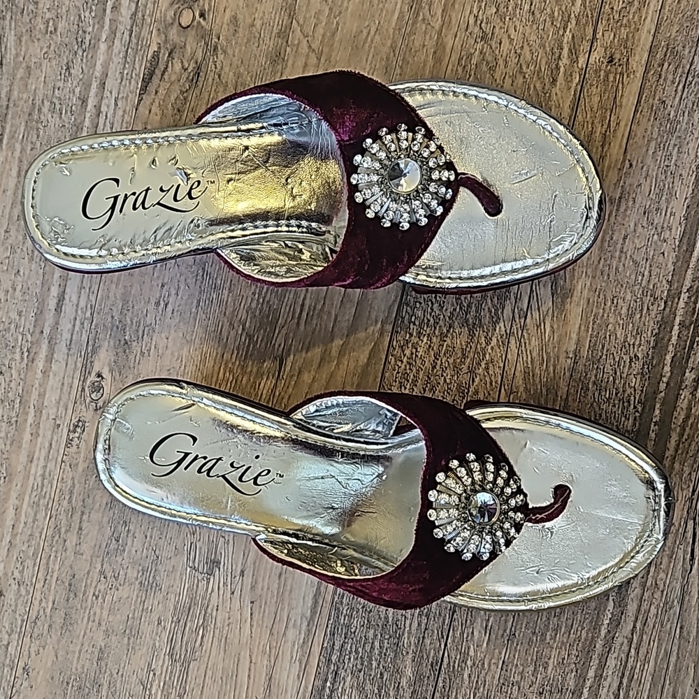Grazie Burgundy Velvet Jeweled Thong Mules - Picture 2 of 5